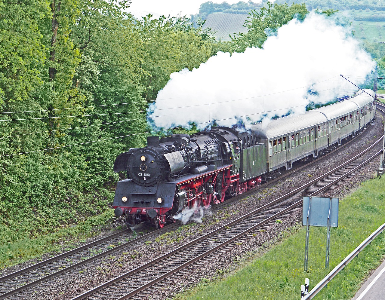 the steam spectacle in 2018  saar valley  railway free photo