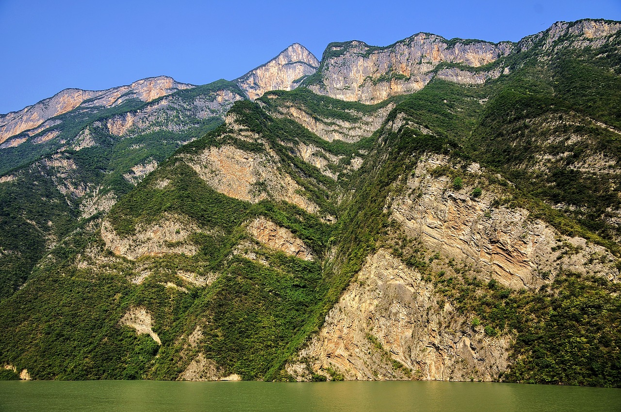 the three gorges landscape china free photo