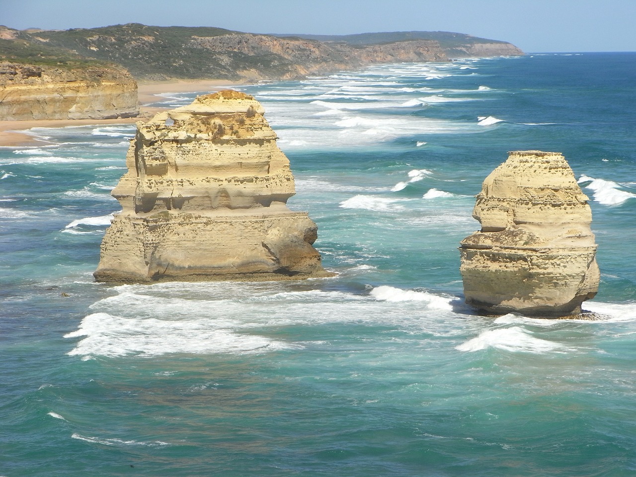 the twelve apostles the great ocean road australia free photo