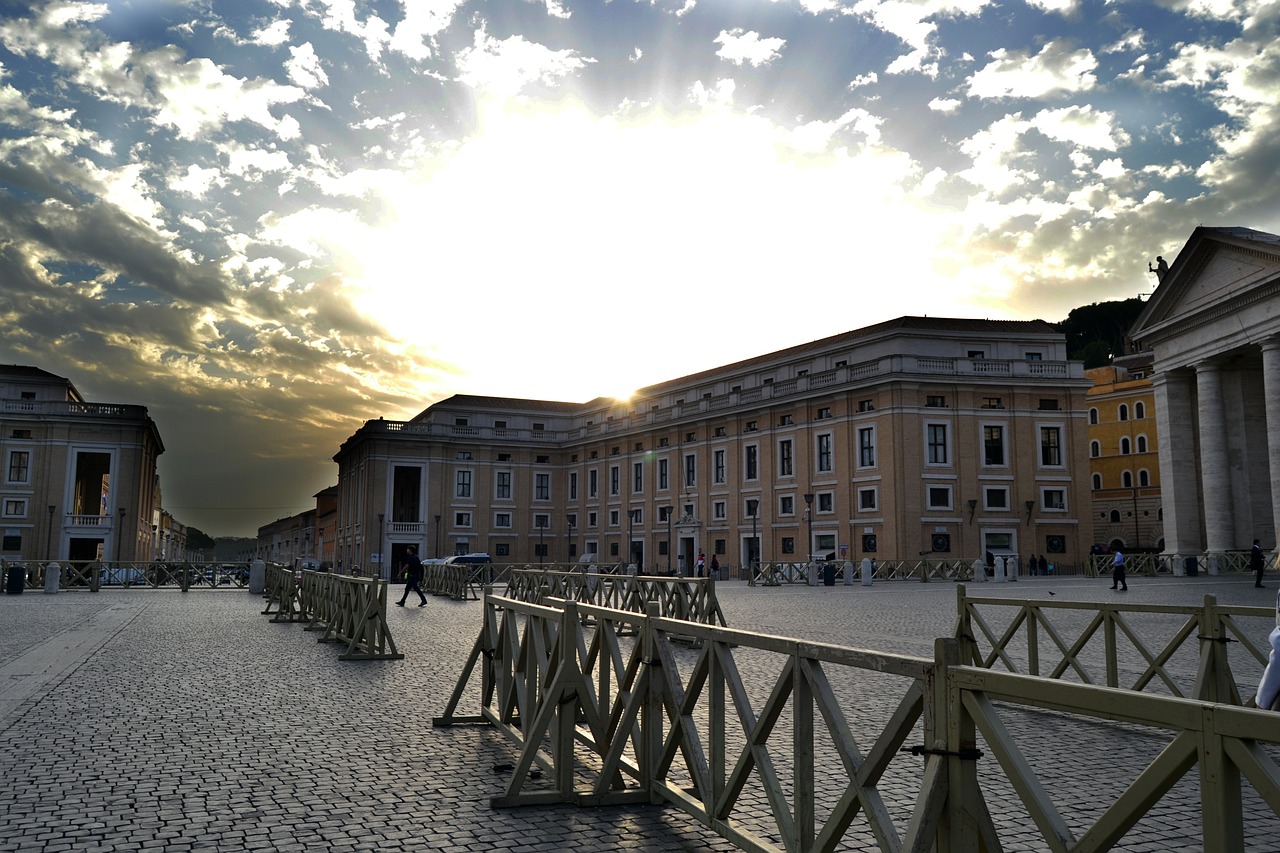 the vatican sun italy free photo