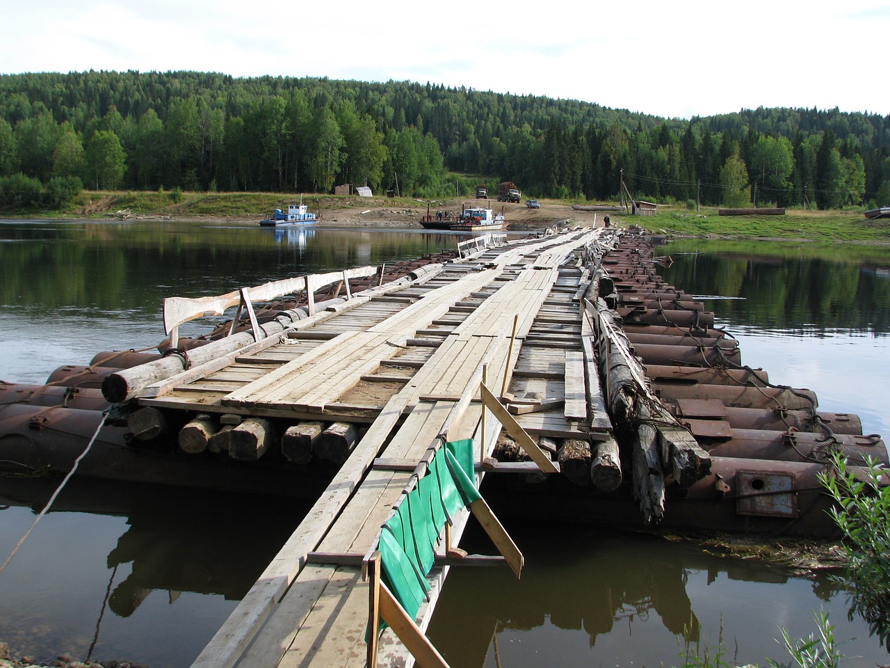 the vishera river crossing bridge free photo
