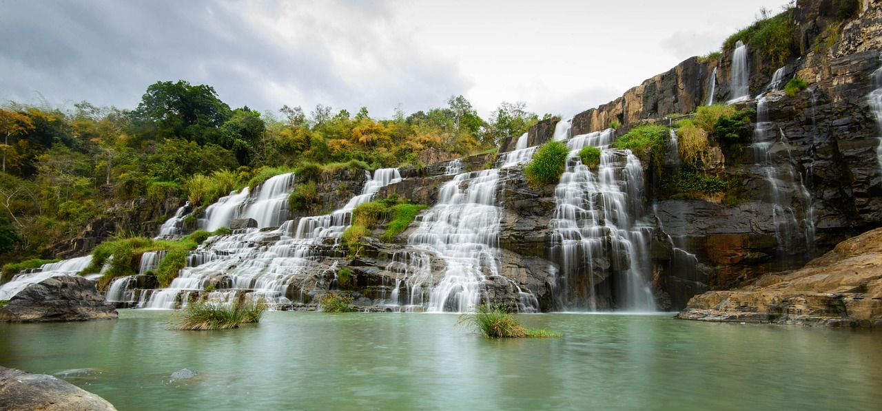 the waterfall waterfall ponguor waterfall free photo