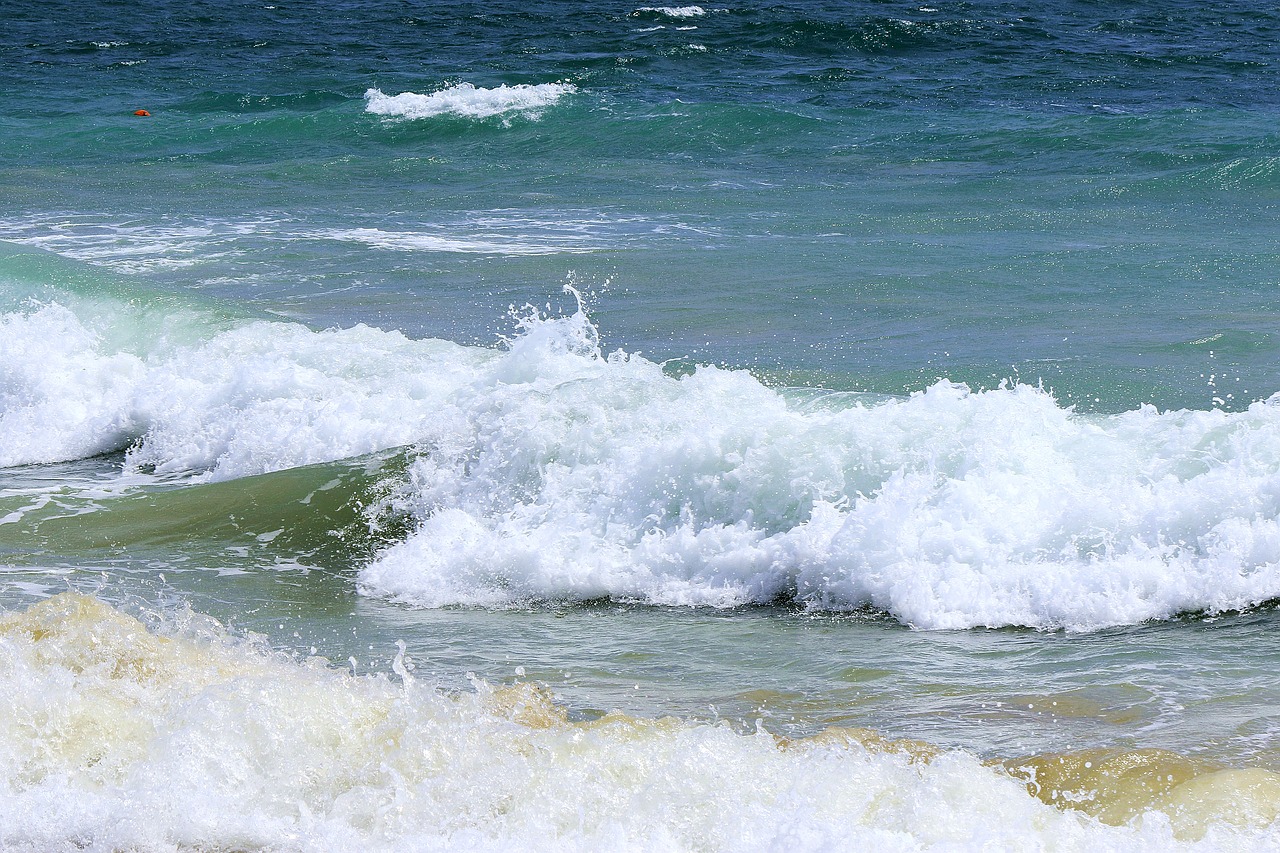 Download free photo of The waves,piana,sea,waves,beach - from needpix.com