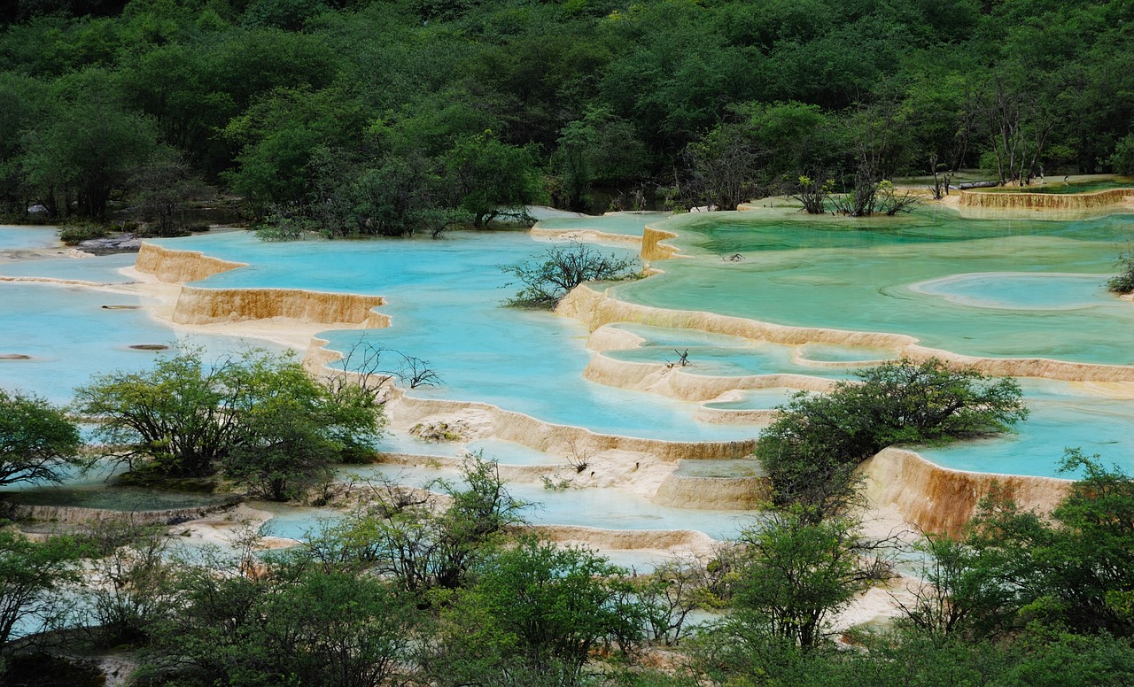 the yellow dragon  five color pool  the scenery free photo