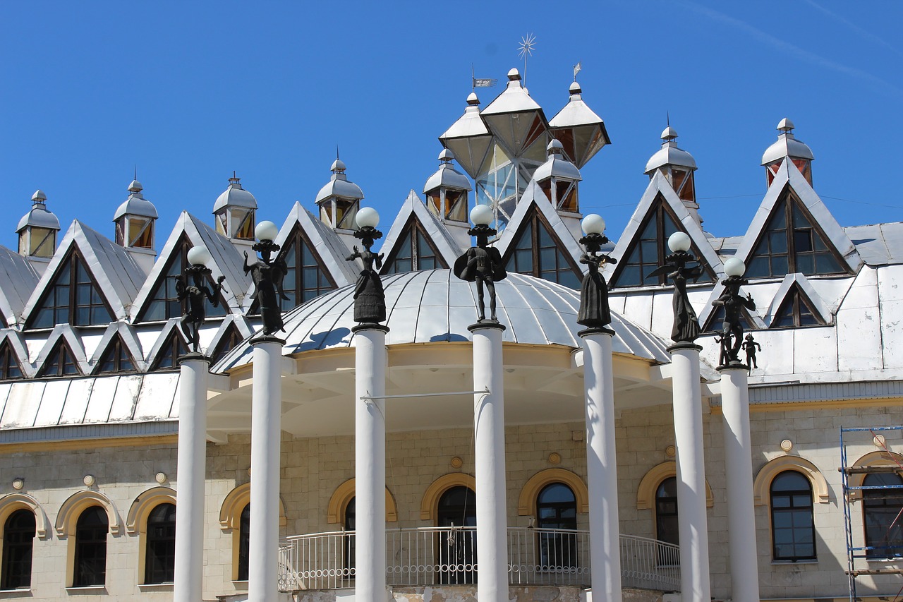 theatre  statue  architecture free photo