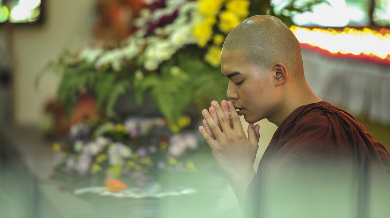 theravada buddhism homage blessing free photo