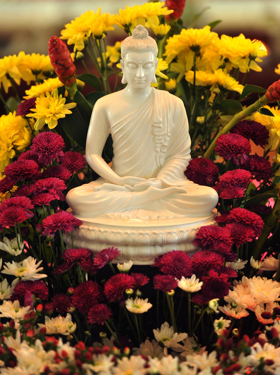 theravada buddhism buddha statue buddha free photo