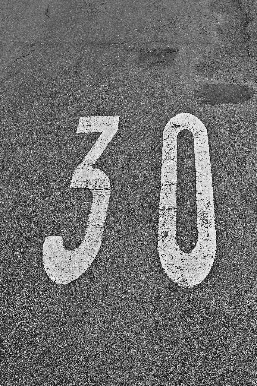 thirty number speed free photo