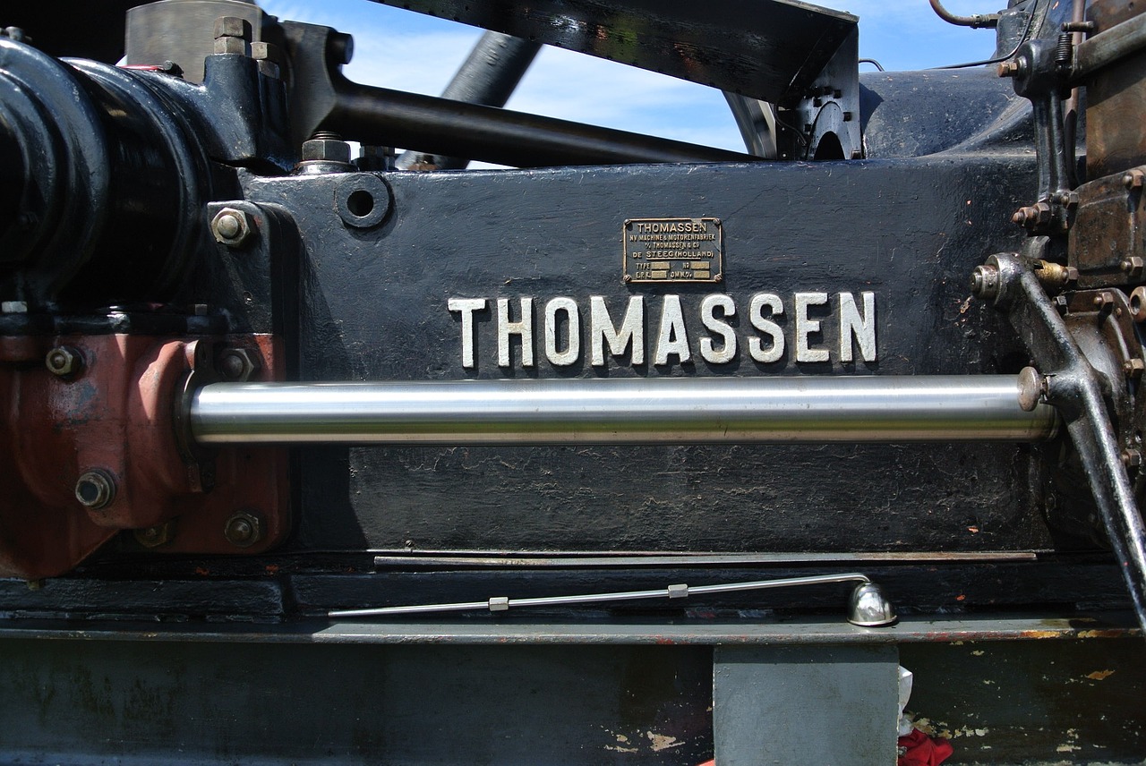 thomassen motors oldtimer machines free photo