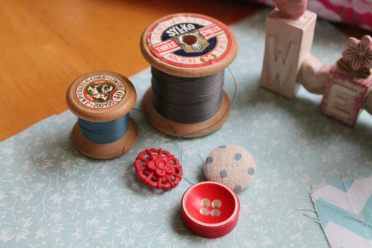 thread buttons sewing free photo
