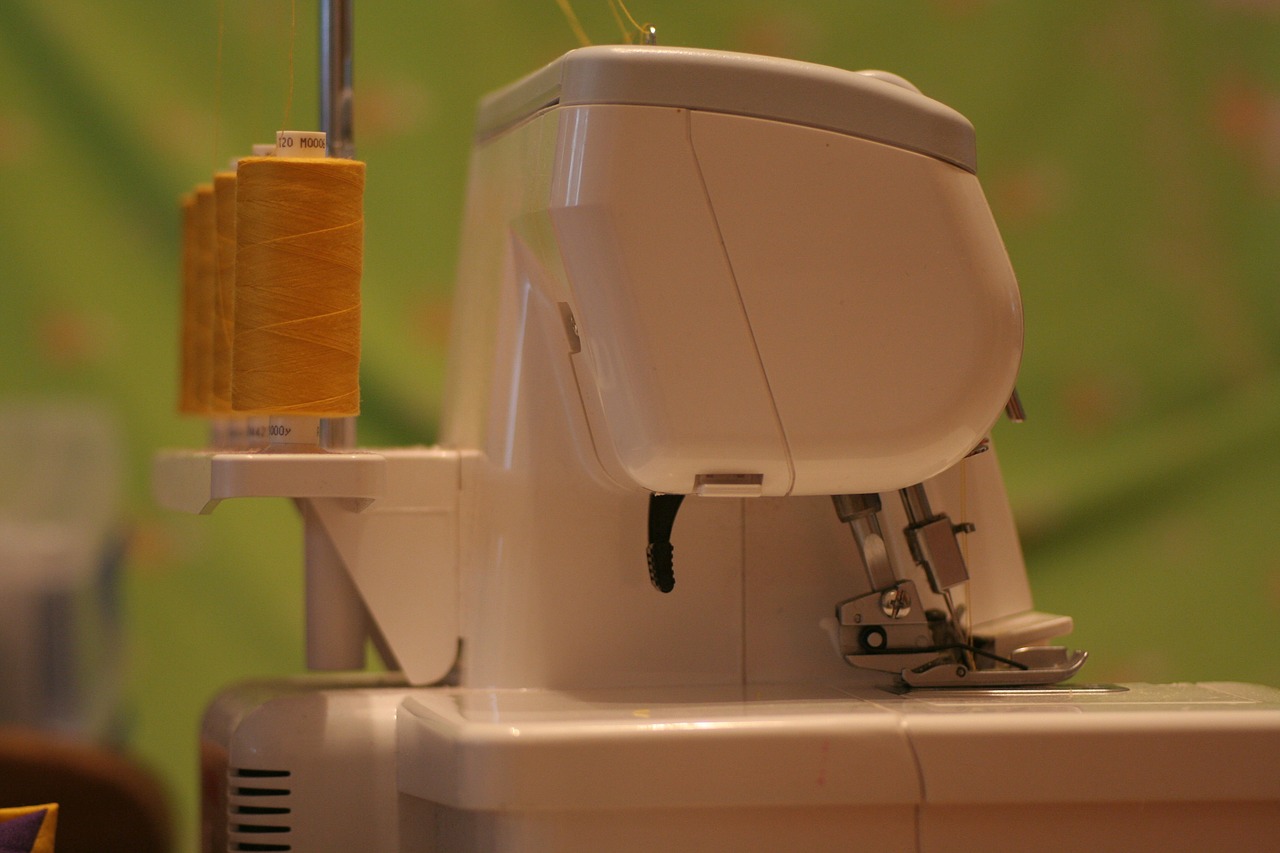 thread spool sewing free photo