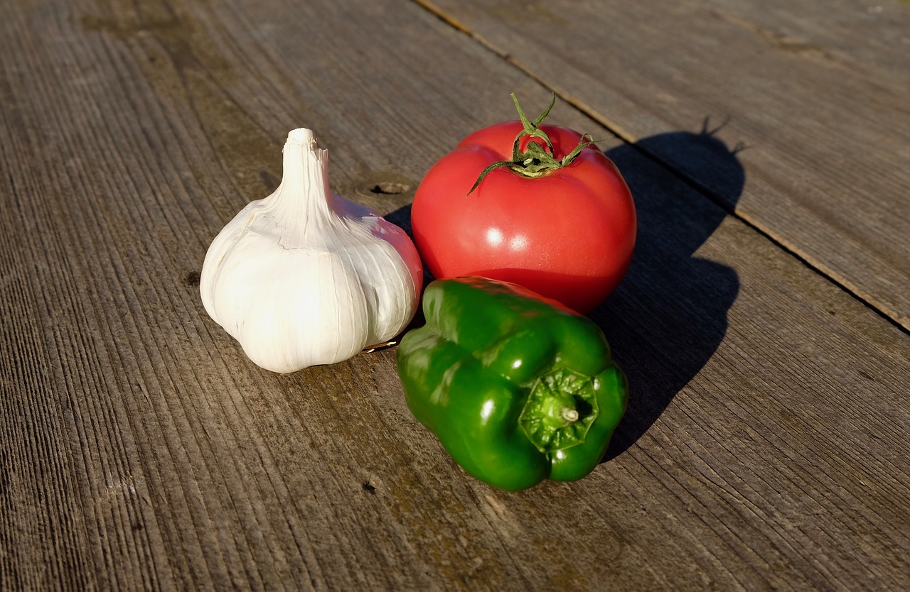 three colure  vegetables  cooking free photo