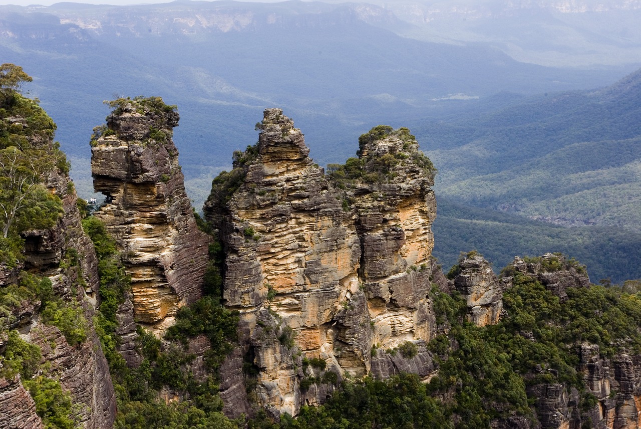 three sisters mountains rocks free photo