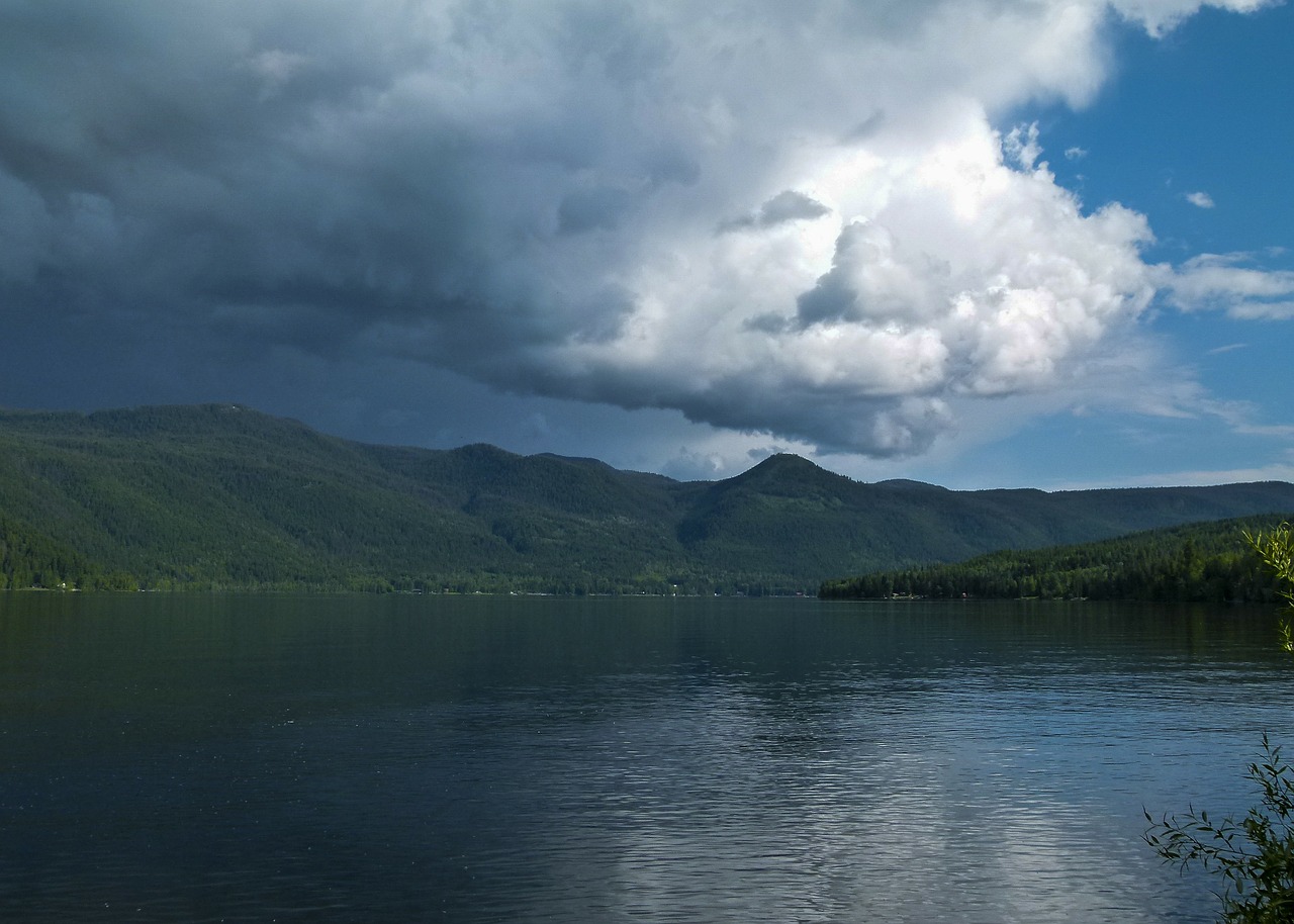 thunderstorm weather canim lake free photo