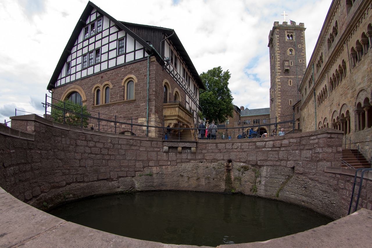 thuringia germany castle wartburg castle free photo