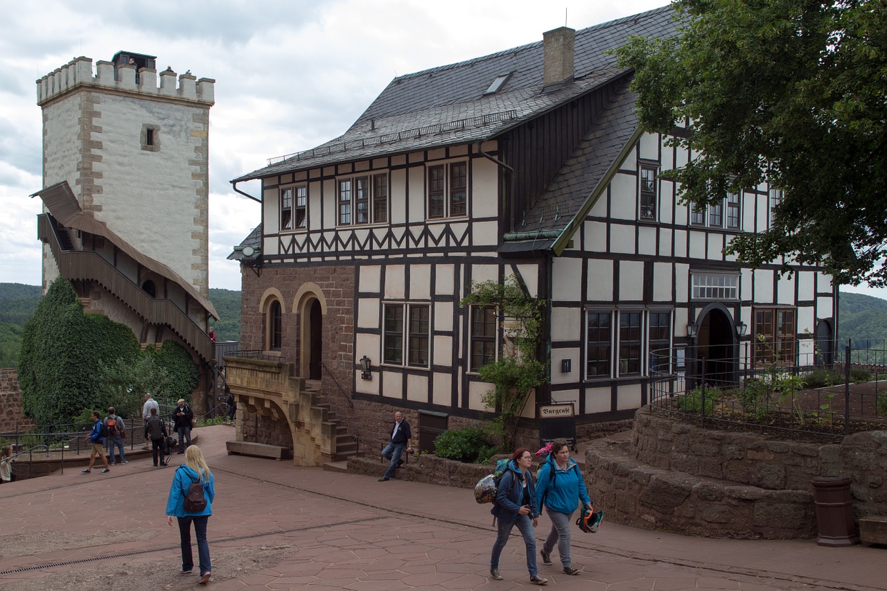 thuringia germany castle wartburg castle free photo