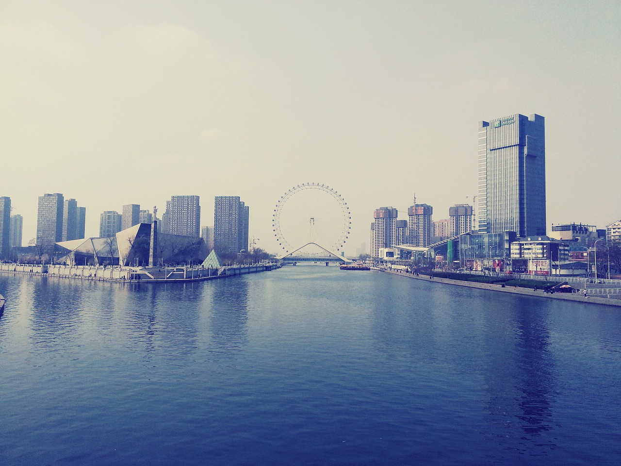 tianjin eye the ferris wheel haihe intersection free photo