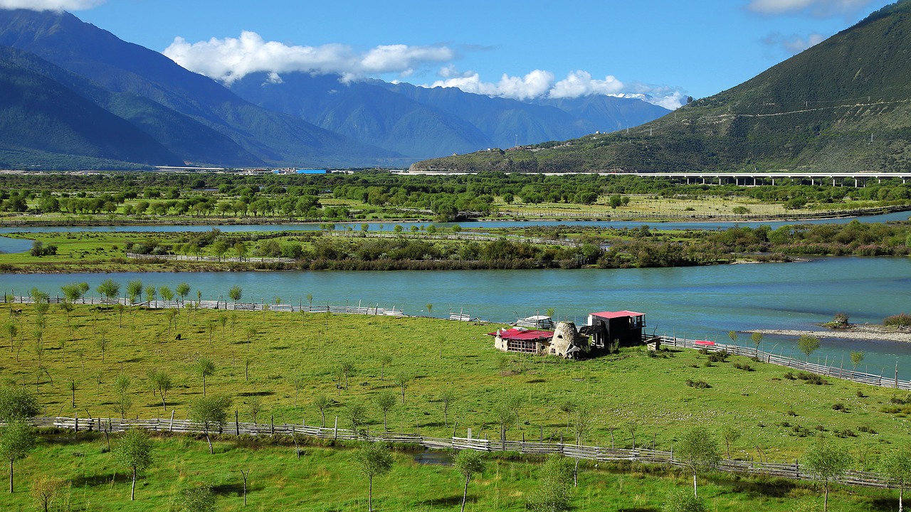 tibet nyingchi niyang river free photo