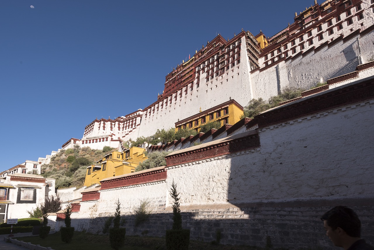 tibet lhasa architecture free photo