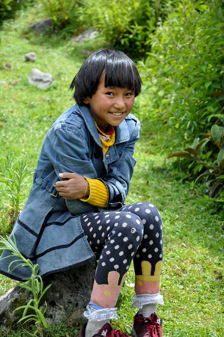 tibet kids grassland free photo