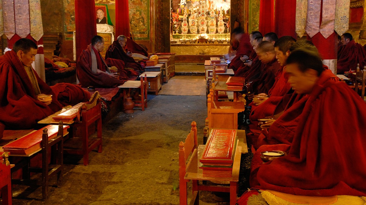 tibet monastery monks free photo