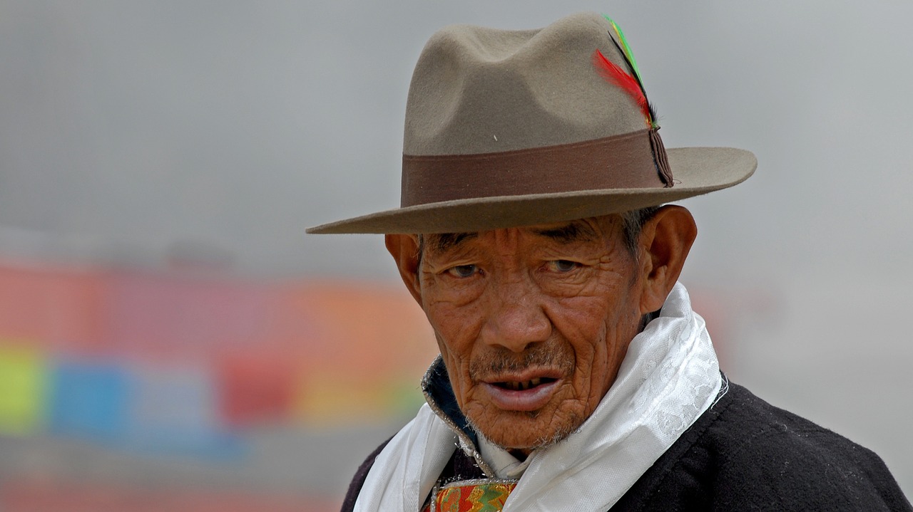 tibet hat man free photo