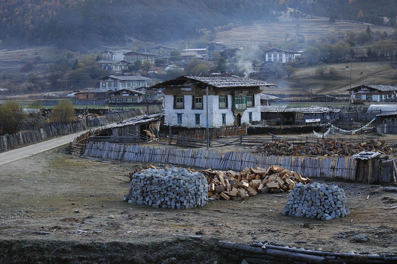tibet houses village free photo