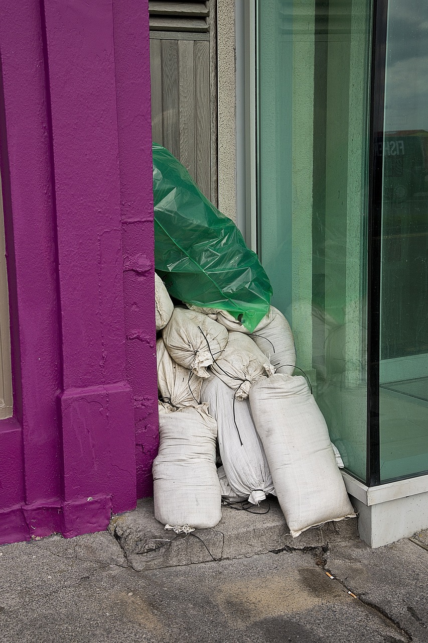 bags with sand tide flood free photo