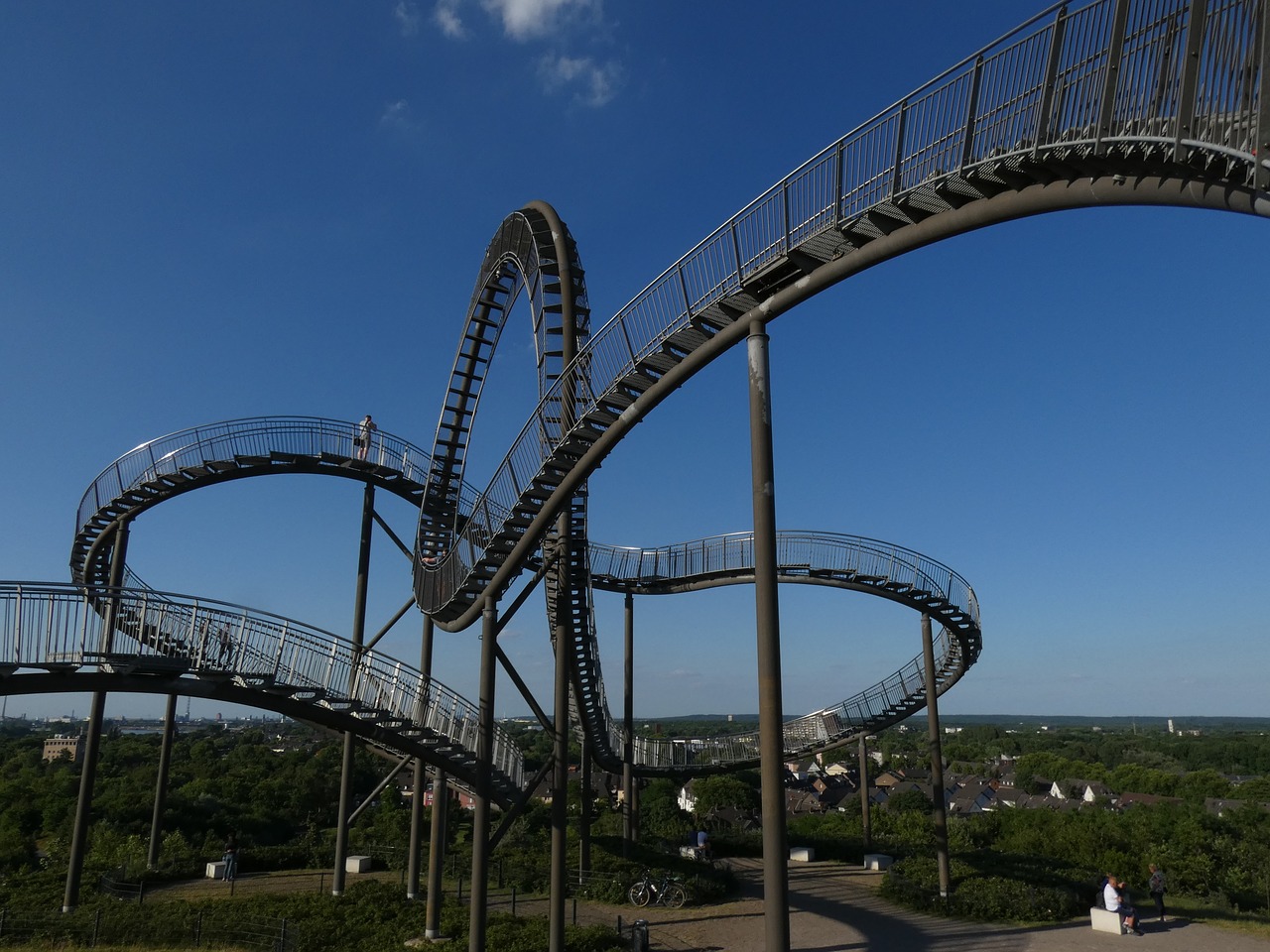 tiger and turtle stairs sculpture free photo