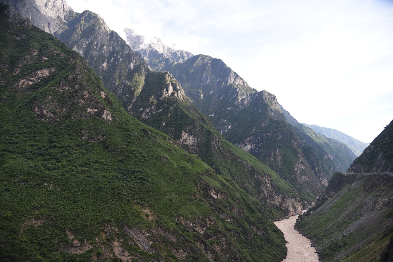 tiger leaping gorge dangerous spectacular free photo