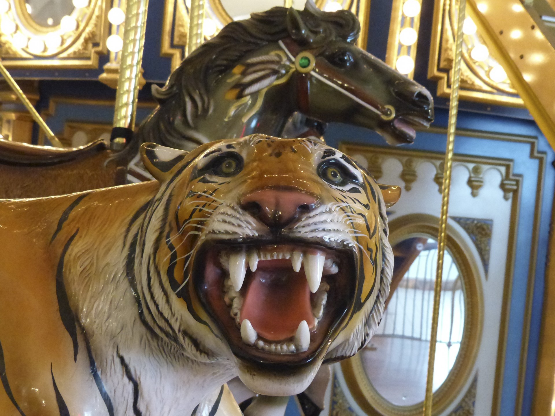 tiger carousel ride free photo