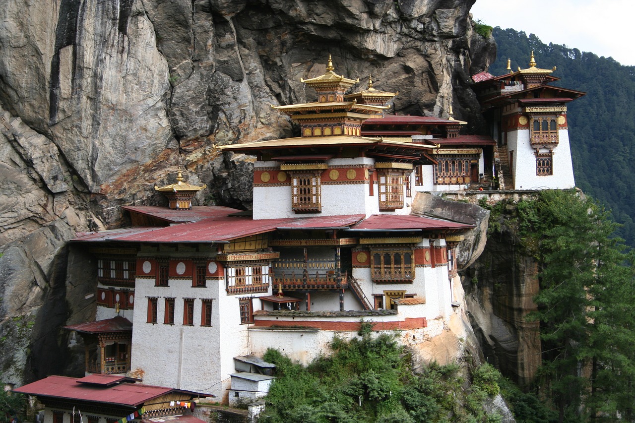 tigers nest  monastery  bhutan free photo