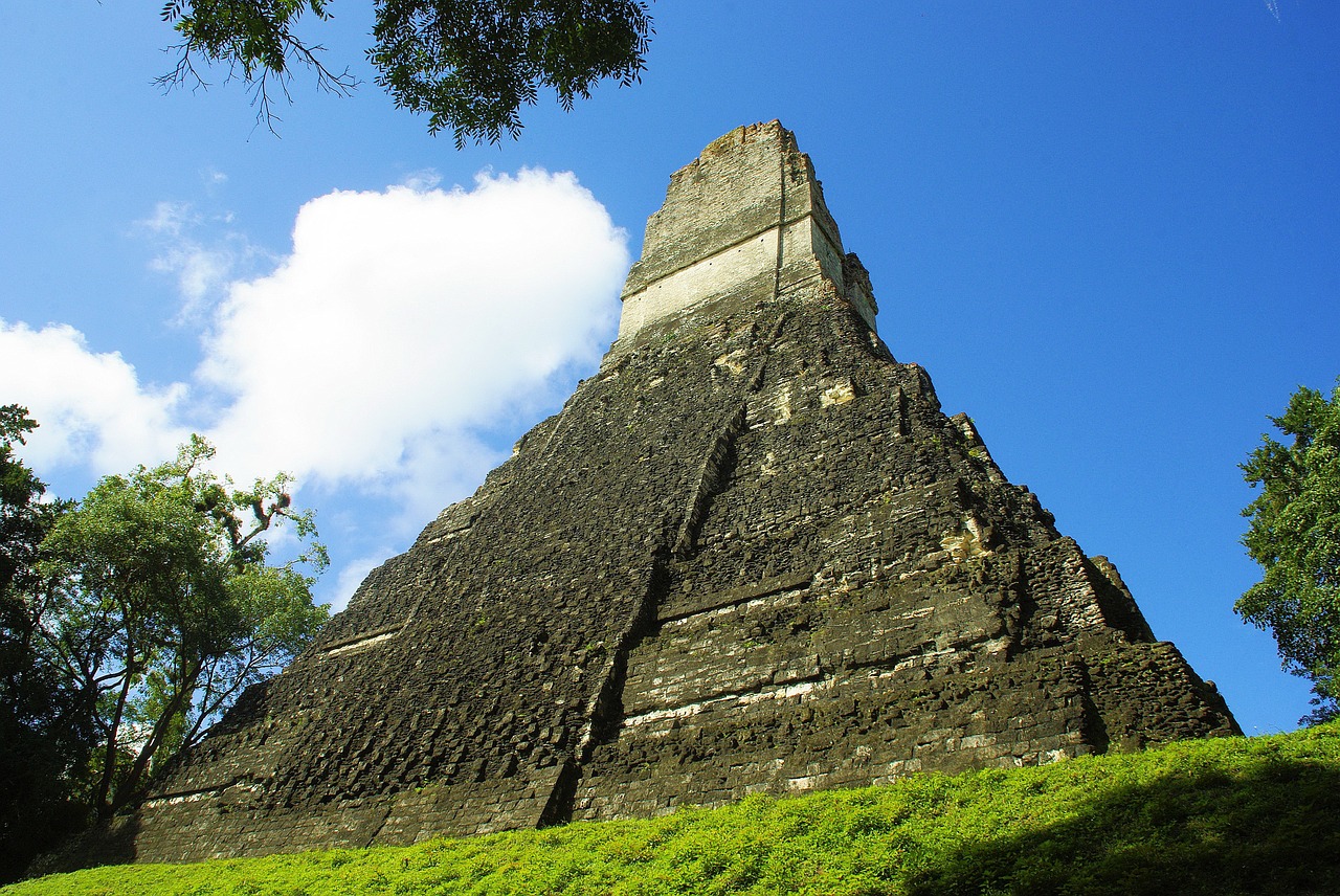 tikal pyramid maya free photo