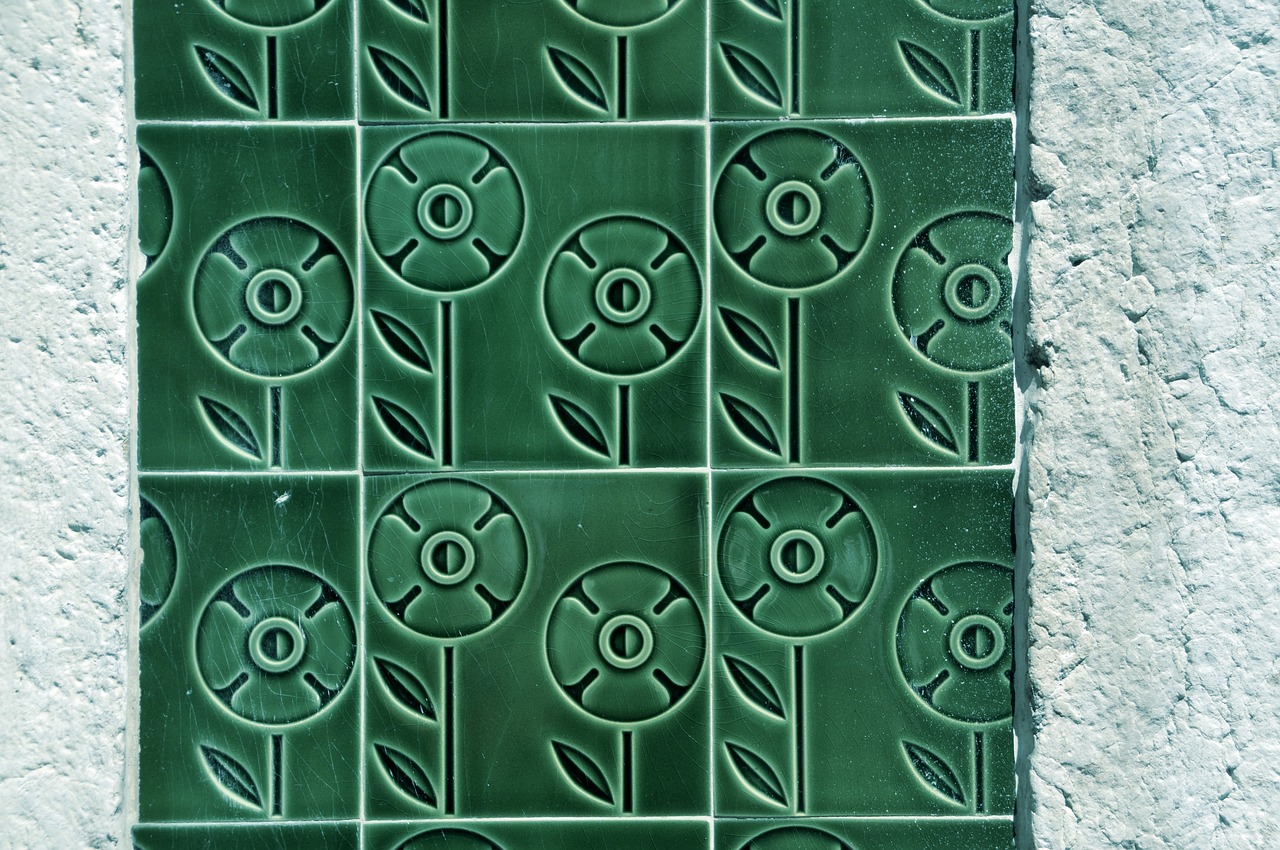 tile hauswand portugal free photo