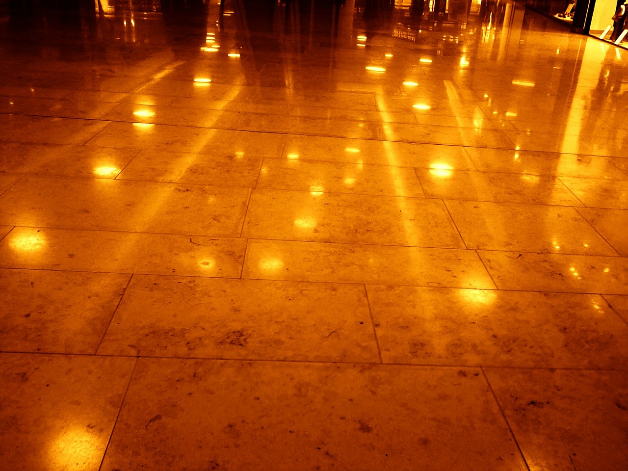 tiles ground reflection free photo