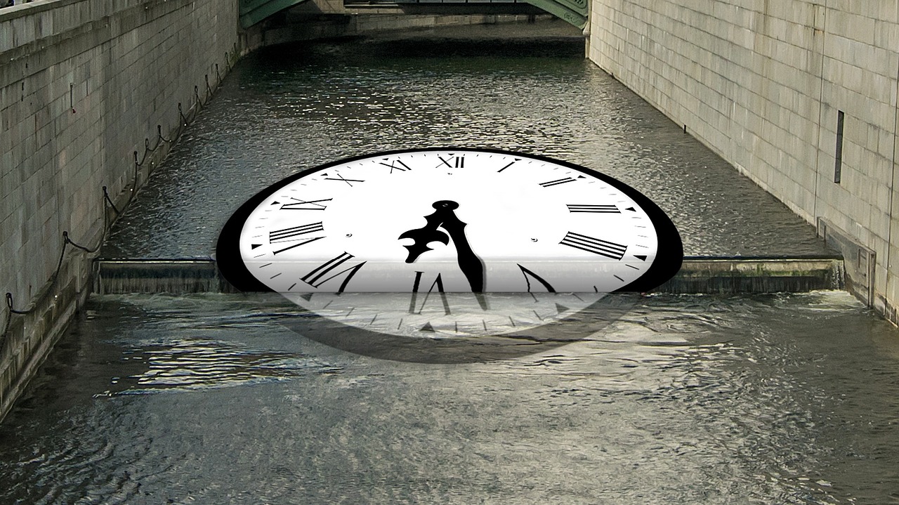 time power clock free photo
