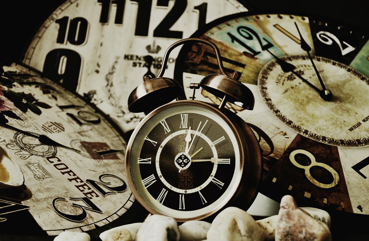 time old wristwatch free photo