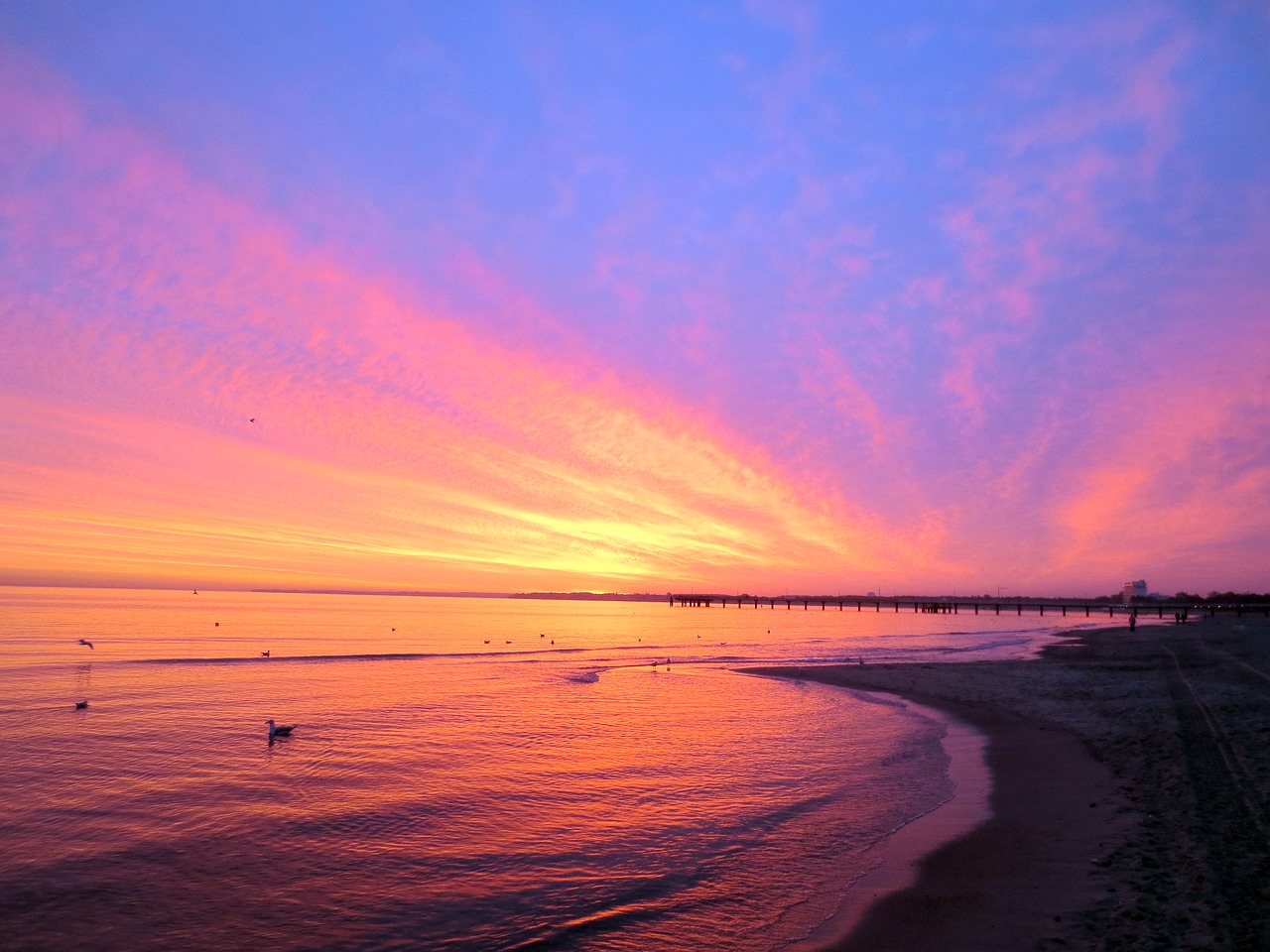 timmendorfer beach sunrise baltic sea free photo