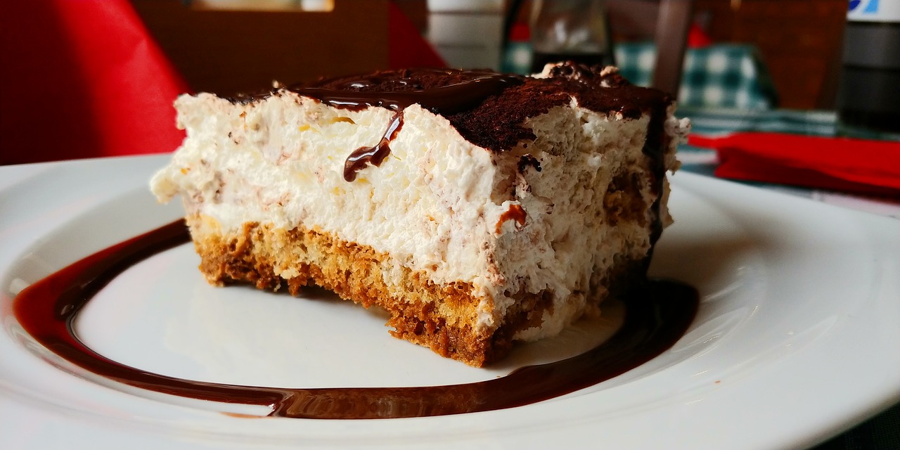 tiramisu  dessert  food photo free photo