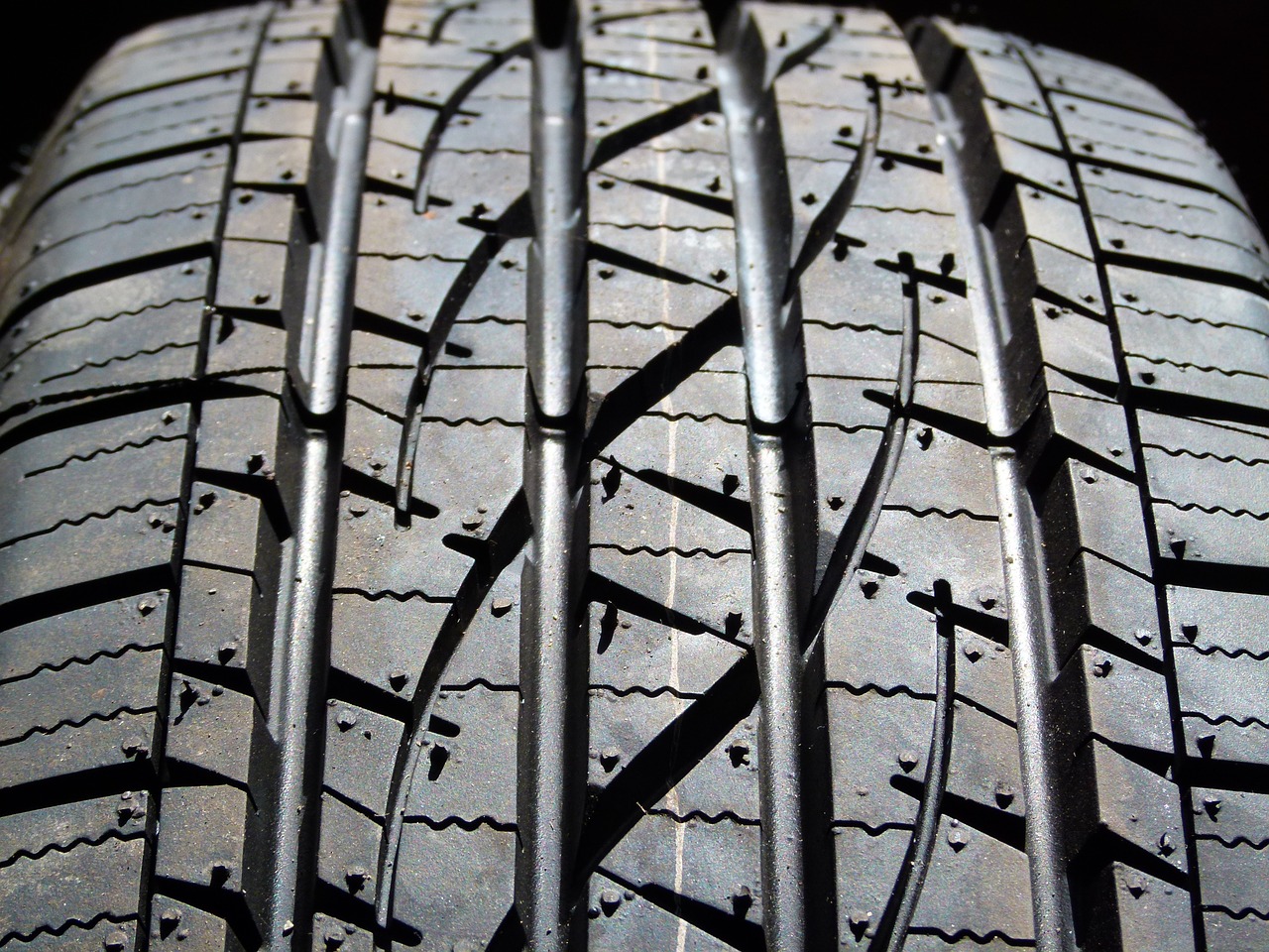 tire tread car free photo