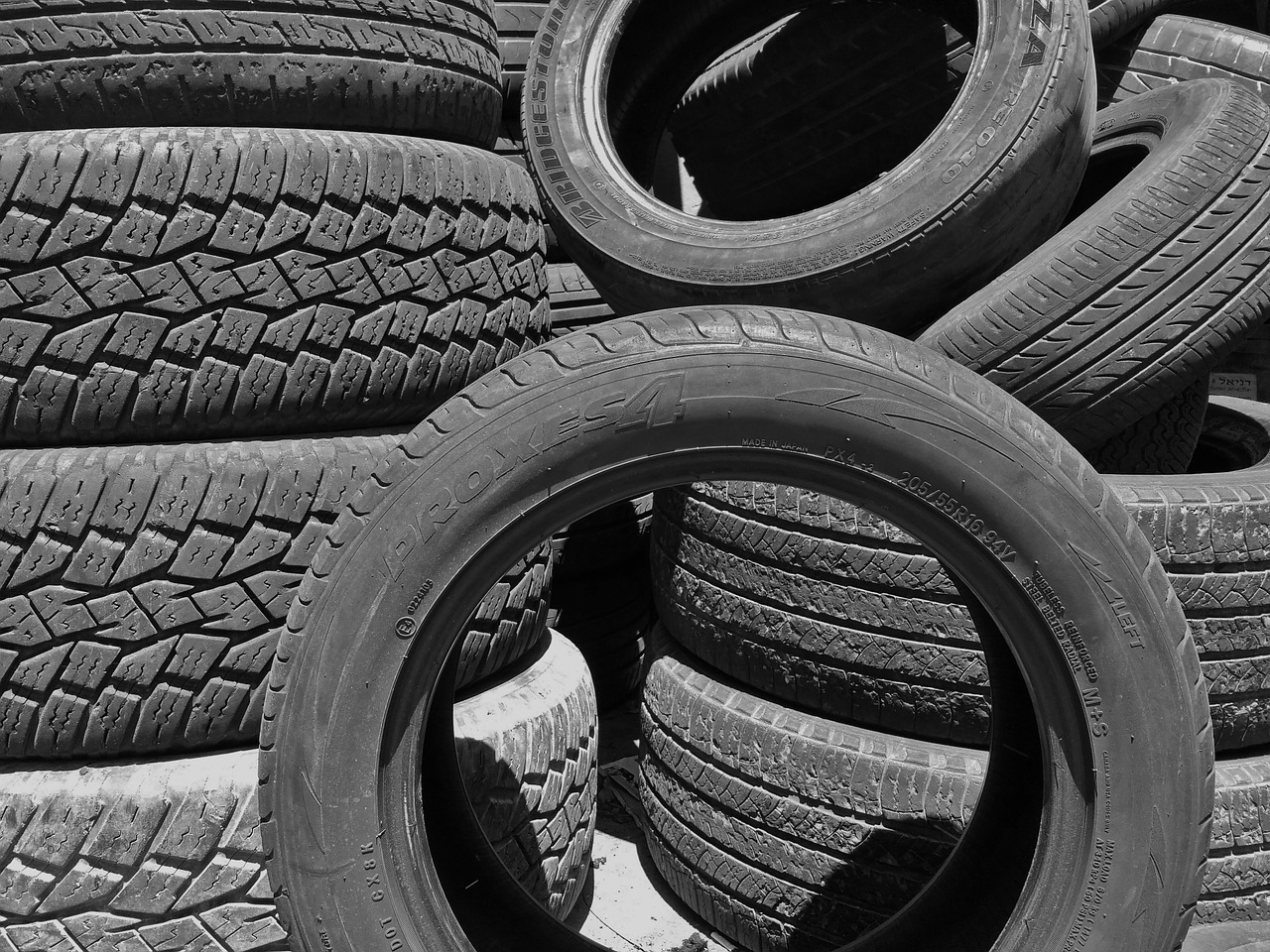 tires blackandwhite wheels free photo