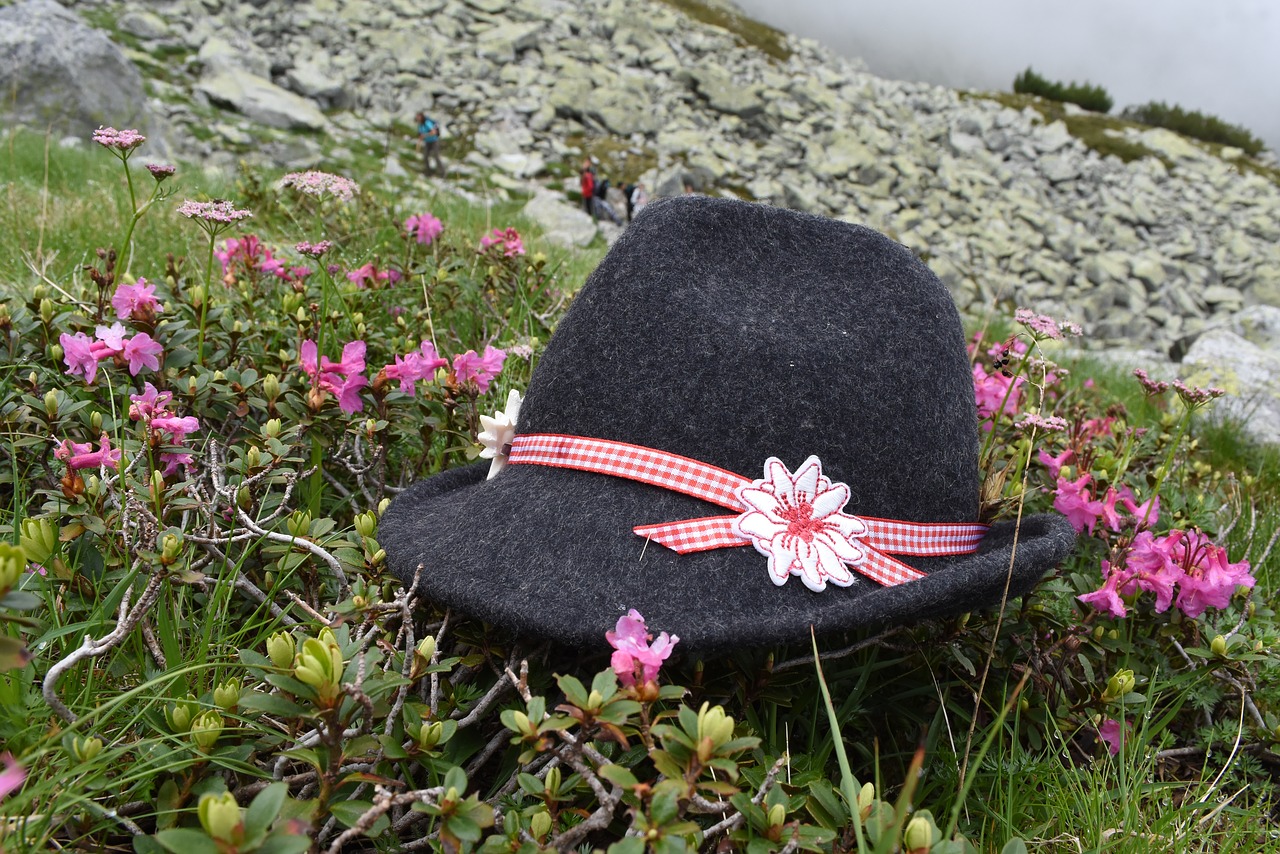 tirol  hat  rhododendron free photo