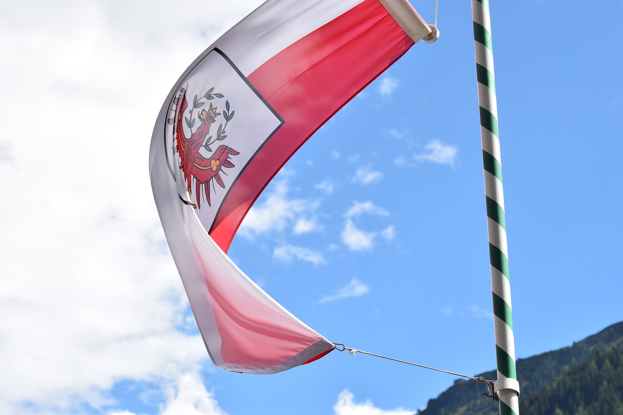 tirol  flag  austria free photo