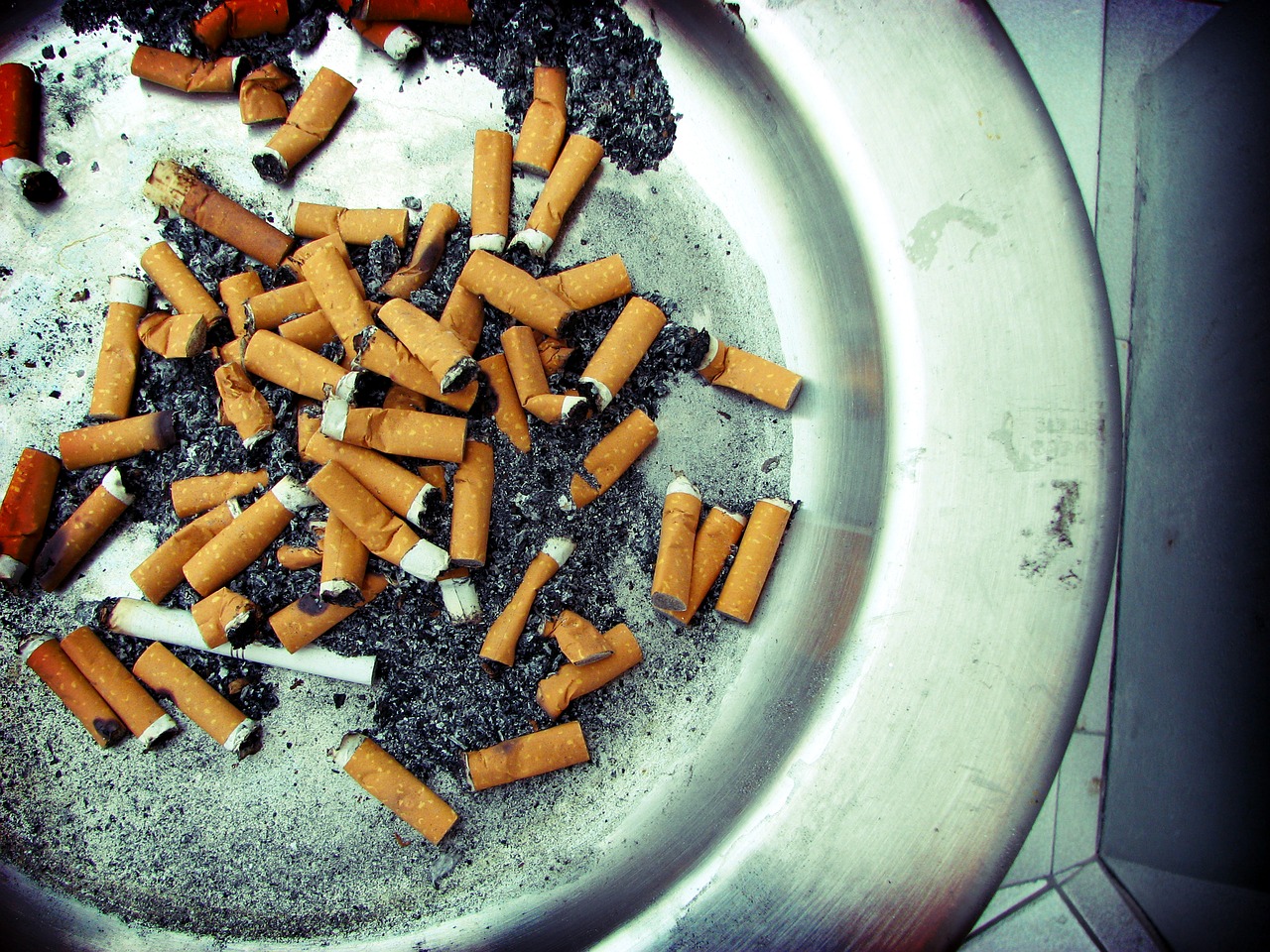 tobacco nicotine habit free photo