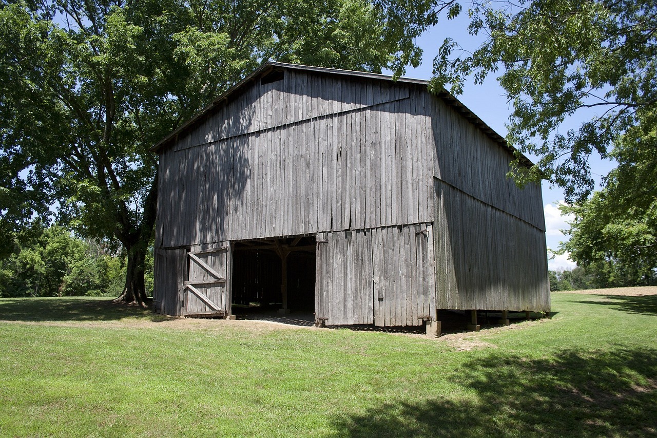 tobacco barn ranch wood free photo