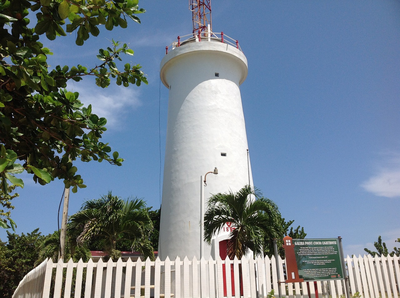 toco light house free photo