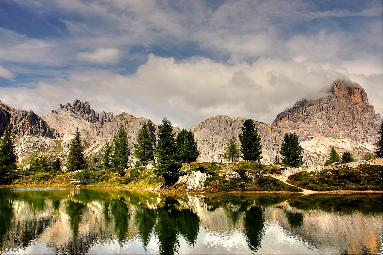 tofana  dolomites  italy free photo