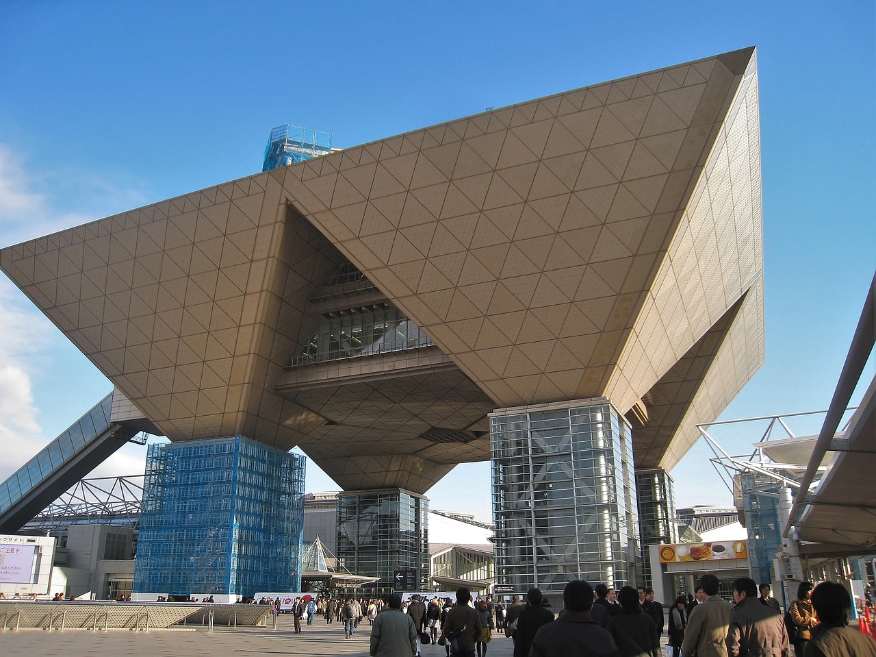 tokyo big sight japan building structure free photo
