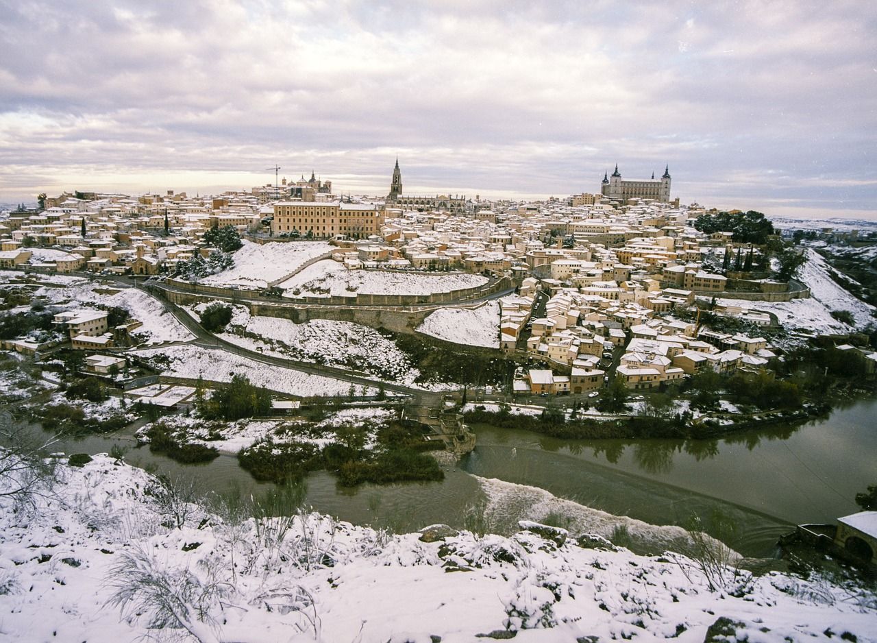 toledo nevado  snow  tagus river free photo