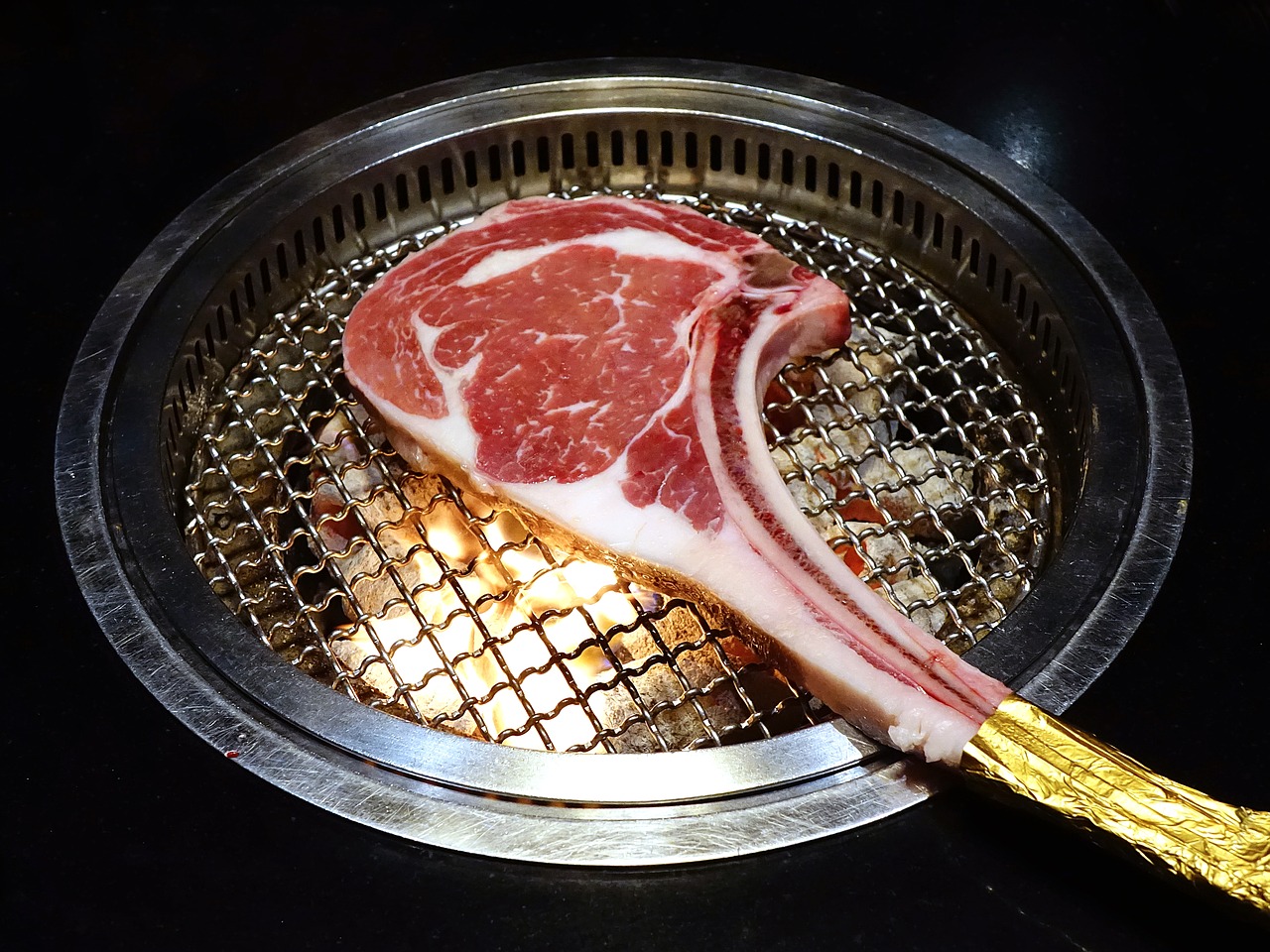 tomahawk steak barbecue bone-in rib free photo